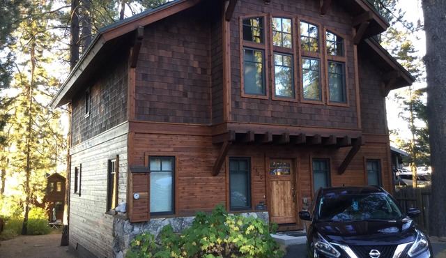 Lake Front House at Lake Tahoe North Shore close to many amenities!