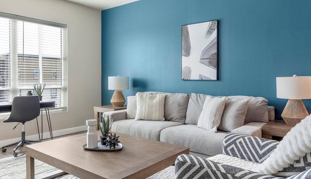 Landing | Chic 2BD, Clubhouse