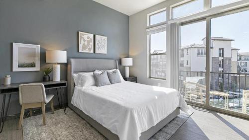 Landing Modern Apartment with Amazing Amenities (ID8265X12)