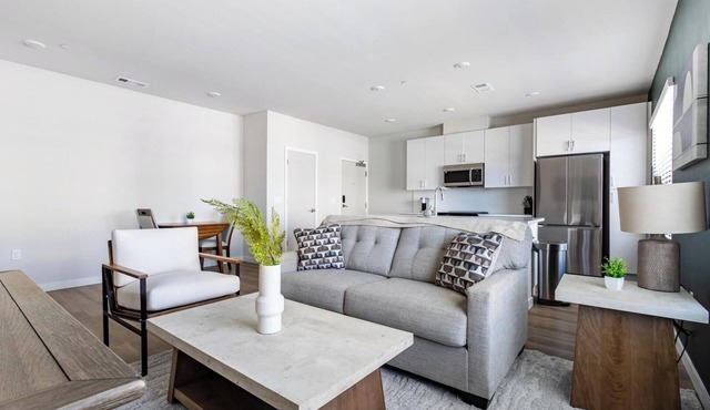 Landing | Stylish 1BD, Gym, Courtyard