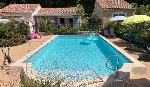 Les Hauts D'eyragues : Gîte Rêverie in Eyragues