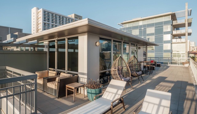 Little Italy Penthouse, Private Deck!