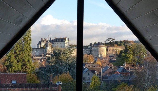 Loft 3 * partly troglo, downtown, parking, garden, superb view, 4/5 pers