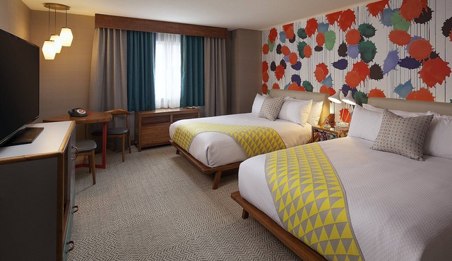 Look No Further! 2 Comfortable Units Close to Santa Monica Pier Aquarium!