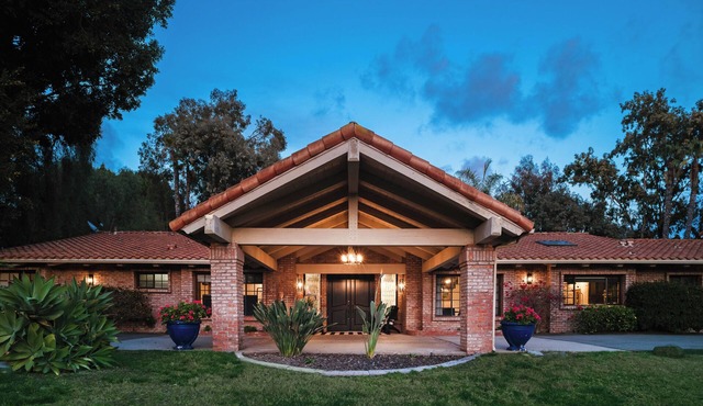 Lovely, Family Home Tucked away in the Coveted RanchoSantaFe area of San Diego