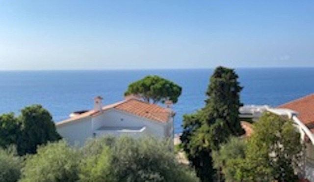 Luxurious Bed and Breakfast in a listed villa