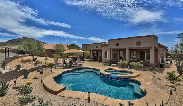 Luxurious Private Executive Resort Style Desert Oasis STR#0000465