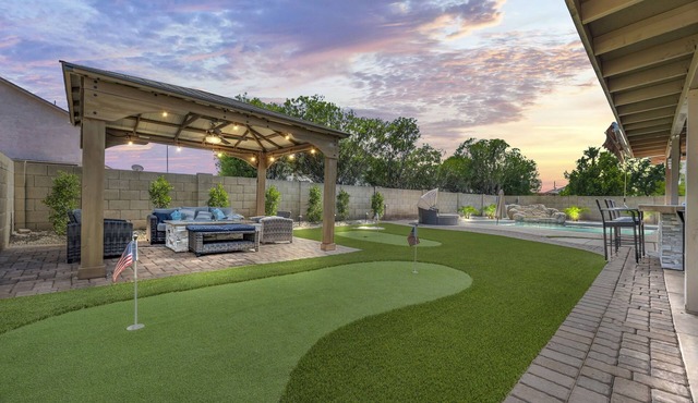 Luxury Family Oasis ~ Pool ~ GameRoom ~ Playground
