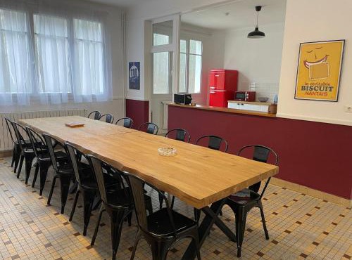 Maison familiale près du Zoo et du circuit - FR-1-410-463 in Bazouges-sur-le-Loir