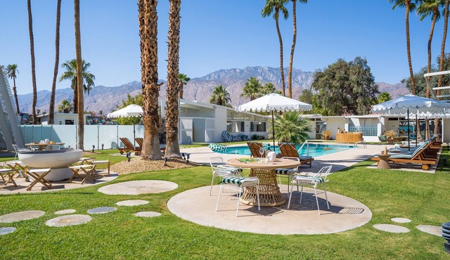Mid-Century Hotel + Pool + Hot Tub + Cold Plunge + Bikes | Minutes to Downtown