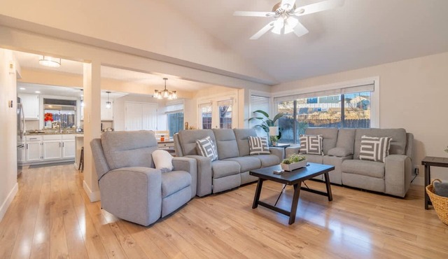 Modern 3-bedroom Escape in Northwest Reno
