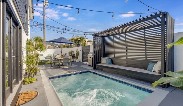 Modern 5-bedroom house in fabulous San Diego with Pool/hot tub