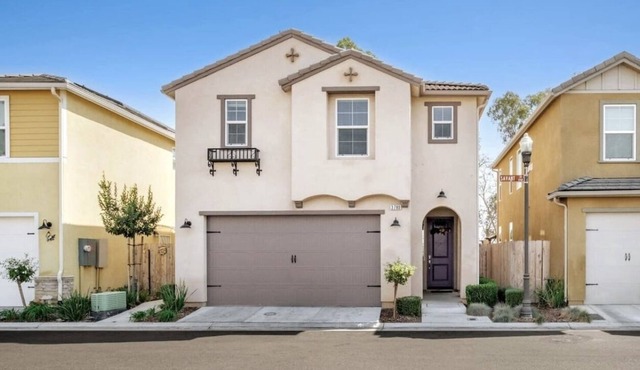 Modern Oasis Getaway in Clovis , CA
