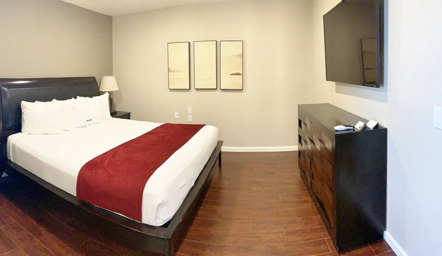 Modern Suite Close to Redondo Beach & Manhattan Beach Attractions