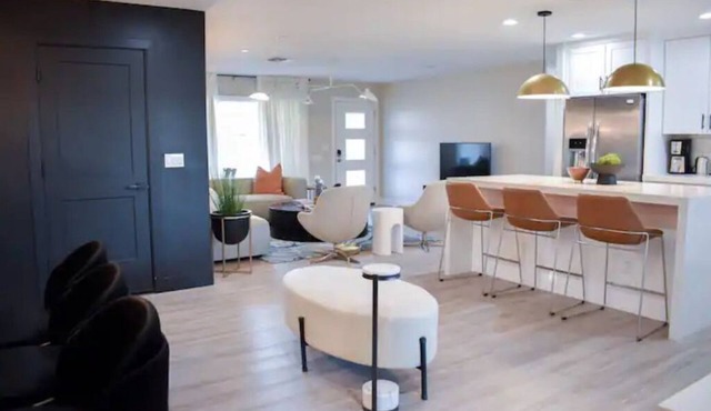 ModernOasis Scottsdale: Two En-Suites &Heated Pool