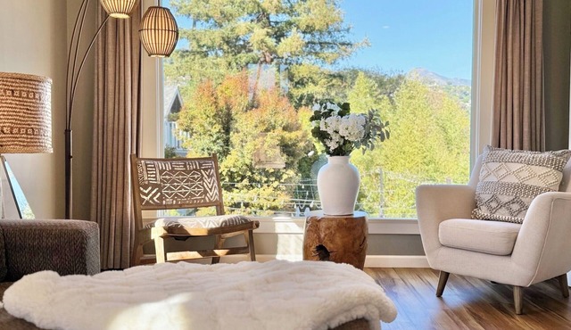 Mountain Views - Downtown Park Terrace- Spacious Luxury