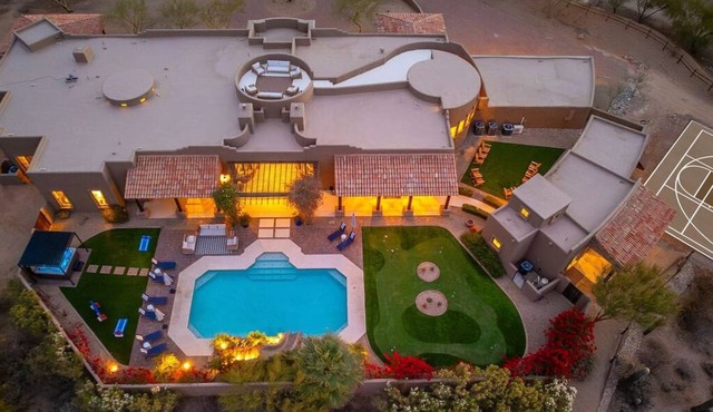 Multi-Million Waterslide Resort 8 bedrooms+Castia