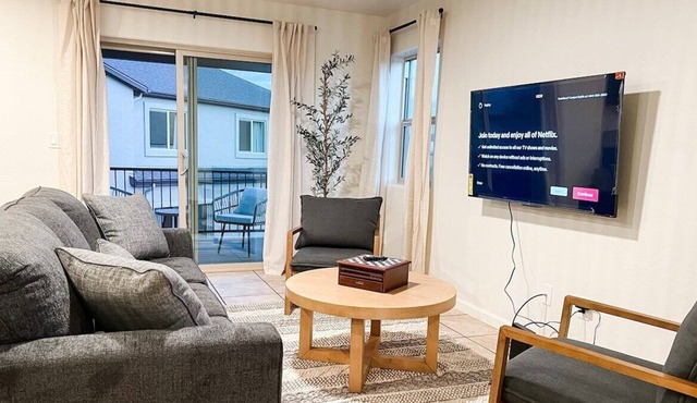 New cute 3-bedroom townhouse near park and events. Townhouse #2