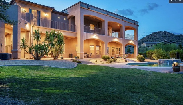 New! Heated Pool and Spa +13 Beds + Game Room