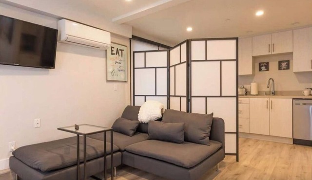 New Venice Beach Studio 5 blocks to Beach Kitchen
