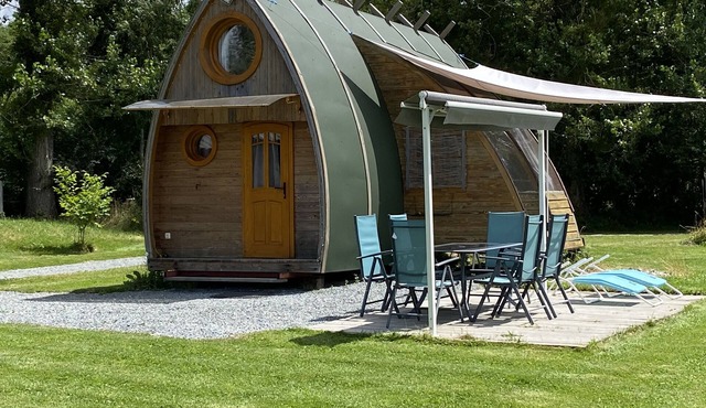 Null 'Tiny House 5/6 Places' with Shared Pool, Wi-Fi and Air Conditioning in Saint-Pardoux