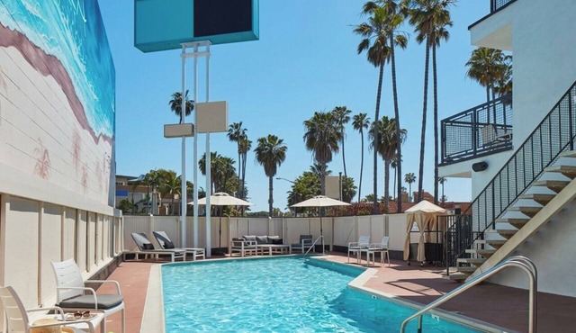 Oceanfront Retreat | 1 Unit | Steps from La Jolla Shores Beach