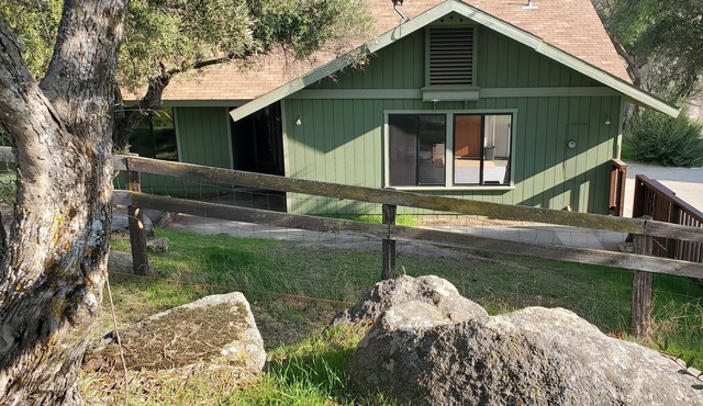 Olive Cottage near Yosemite National Park