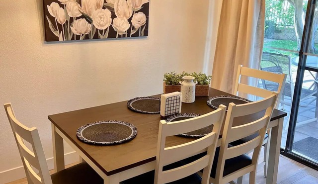 Palm Desert Getaway - 2 bedroom condo