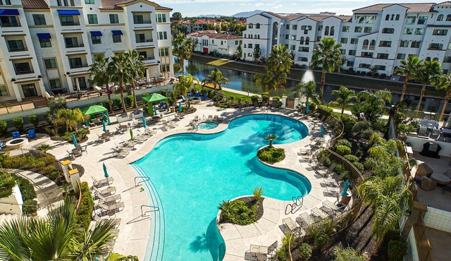 Penthouse, Resort Pool, Canal and Mountain Views!