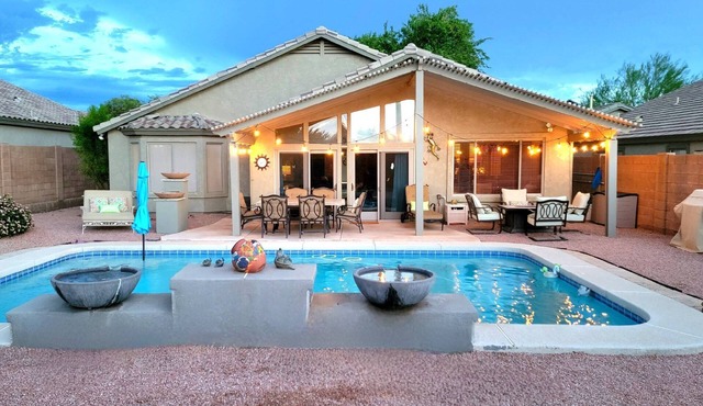 Poolside in Gold Canyon | Superstition Views, Fire Pit, Hiking, Golf, Zipline & Unique Fun