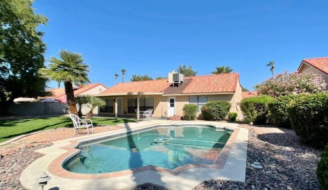 Pristine! Single-Story Home with Pool in Chandler