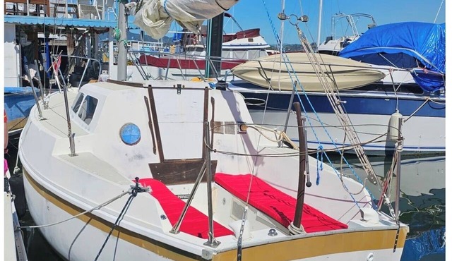 Quaint 1-bedroom house boat in beautiful Sausalito waters