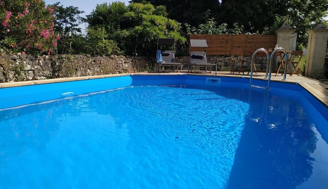Quiet house with private heated pool