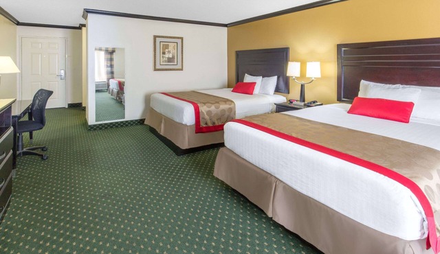 Ramada by Wyndham Ontario