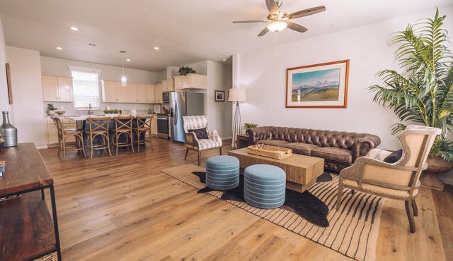 Ranch House Interior - 4 bedroom, 4 bath home on-site of Galway Downs