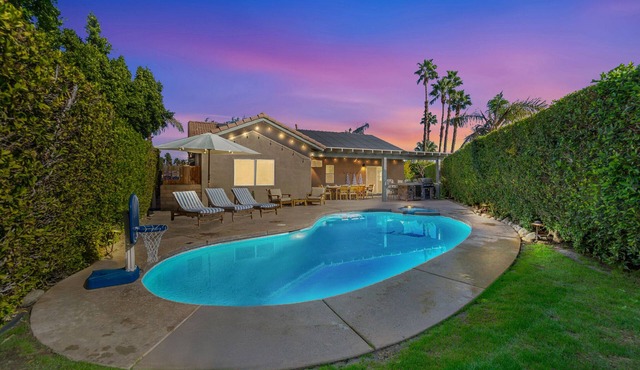 Rare 4BR Palm Springs Retreat with Pool & Spa Cozy, Spacious & Near Downtown