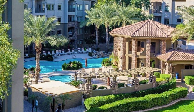 Relaxing 2BR Desert Ridge Retreat Near Mayo Clinic with Resort Style Amenities
