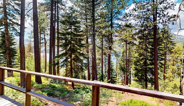 Romantic Cabin Escape on Fallen Leaf Lake - Dog Friendly