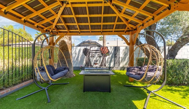 Rose 4 Plex | Sleeps 20 | PHX