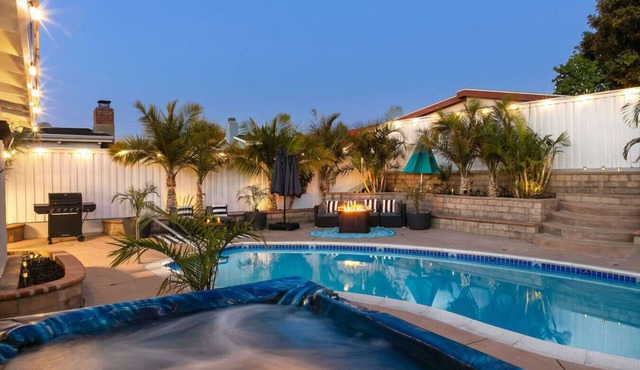 San Diego Oasis with Pool and Hot Tub!