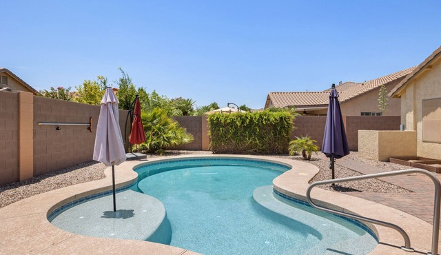 San Tan Heights Getaway