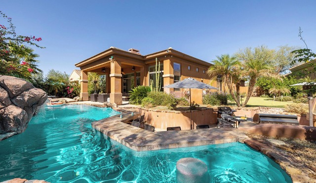 Scottsdale Desert Oasis w/Pool, Putting Green & Outdoor Lounge | Sandflower