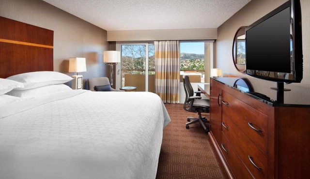 Sheraton Agoura Hills Hotel