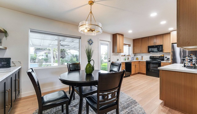 Shop, Swim & Explore: Updated Phoenix Home!