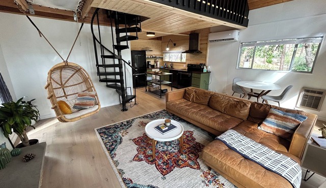 Silver King Cabin. 6,200 ft of elevation. 10 minutes from downtown Prescott.
