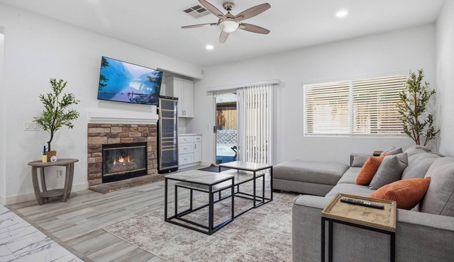 Single-story family & pet-friendly home w spacious fenced yard