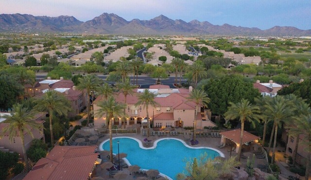 Spacious 2BR Villa w Full Kitchen | Sheraton Oasis