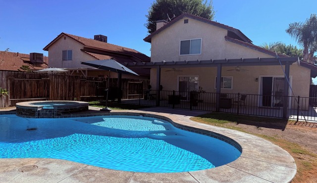 Spacious 3BR/2.5BA Home w/Pool