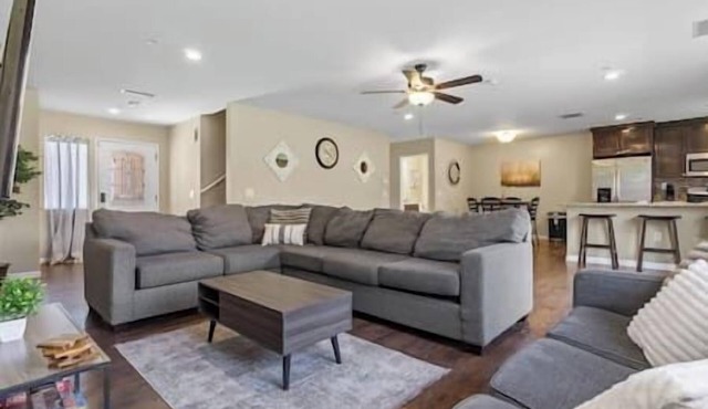 Spacious Daygo Lux Estates l 10 Mins from Downtown