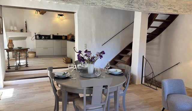 SPECIAL OFFER – Charming, renovated village house in the heart of the Luberon in Rustrel